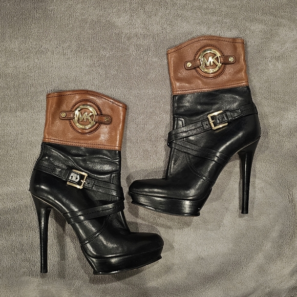 MICHAEL KORS black leather stockard 2-tone boots - Picture 3 of 11